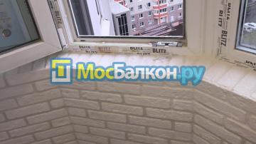 Остекление REHAU и обшивка искусственным камнем