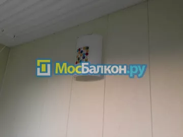 Отделка балкона и лоджии пластиковыми ПВХ панелями в Балашихе от компании МосБалкон