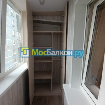 Встроенный шкаф на 6 метровую лоджию