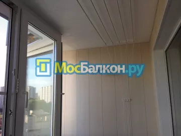 Отделка балкона и лоджии пластиковыми ПВХ панелями в Балашихе от компании МосБалкон