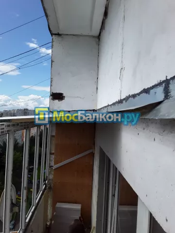 Крыша на балконе в Балашихе монтаж и ремонт по выгодной цене от МосБалкон
