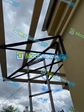 Крыша на балконе в Балашихе монтаж и ремонт по выгодной цене от МосБалкон